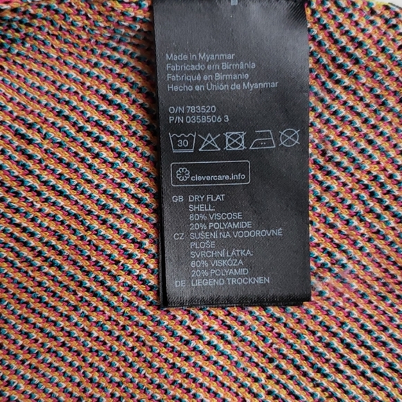 H&M Geometric sweater - Picture 5 of 5